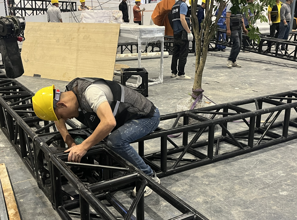 如何預防展臺坍塌？專業展覽展會搭建公司為您提供建議